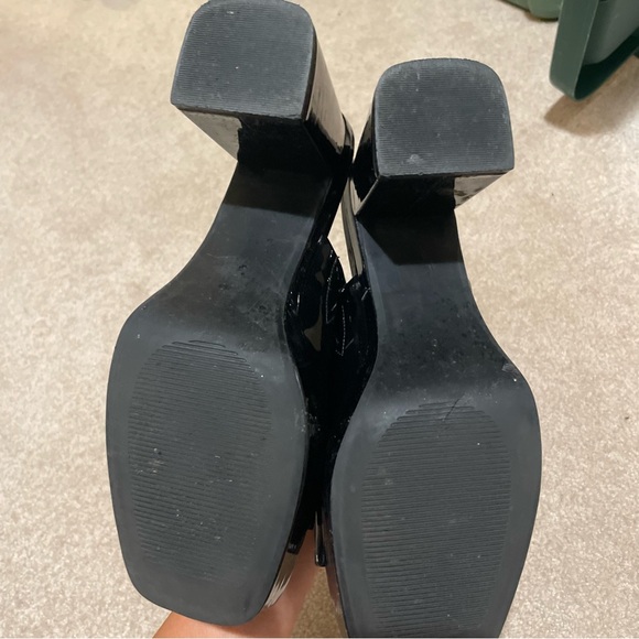 Platform Block Heel - Picture 3 of 9